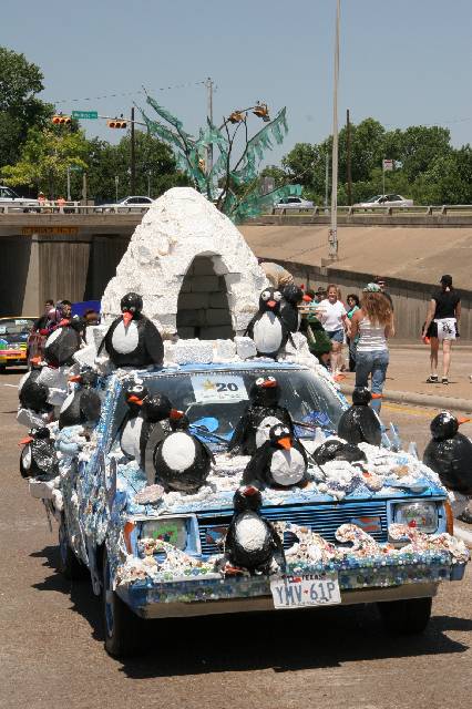 v2006_ArtCar_3_Parade 165 